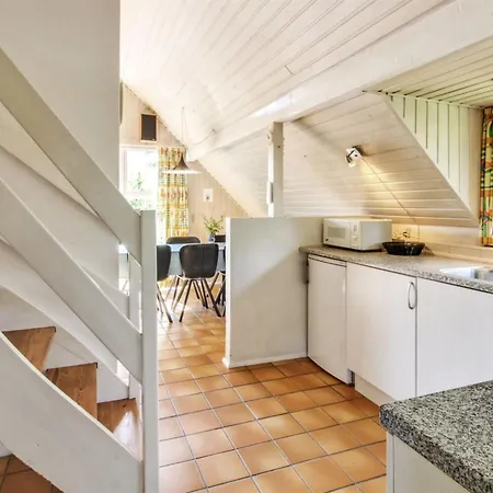 Nyaraló Efimija - 1-4km From The Sea By Interhome